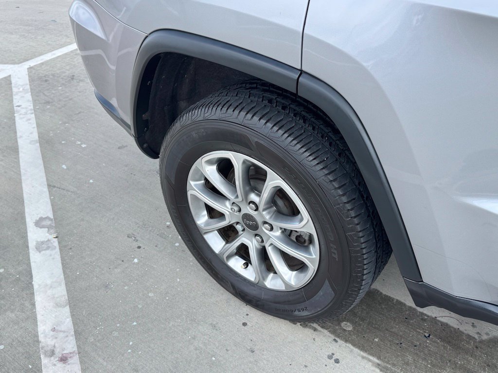 Used 2015 Jeep Grand Cherokee Limited RWD image 25