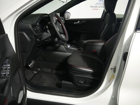 Used 2024 Ford Escape ST-Line w/ Tech Pack #1 image 15