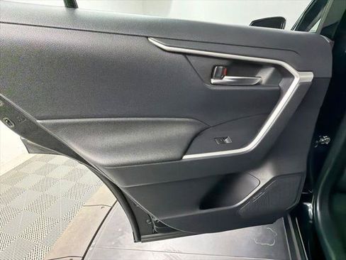 Certified 2025 Toyota RAV4 XLE AWD/4WD image 38