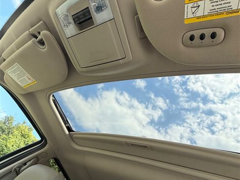 Used 2014 Lincoln Navigator 4WD image 23