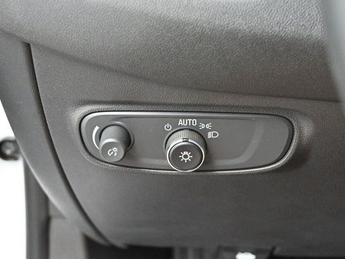Used 2024 Chevrolet Equinox RS w/ RS Leather Package FWD image 28