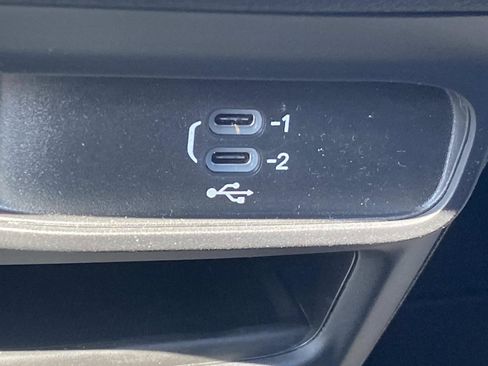 New 2026 Chrysler Pacifica Select image 26