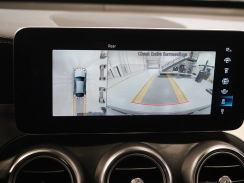 Used 2022 Mercedes-Benz GLC 300 4MATIC Coupe image 24