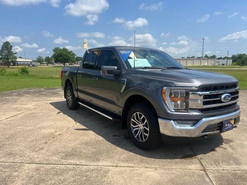 Certified 2022 Ford F150 Lariat w/ FX4 Off-Road Package AWD/4WD image 3