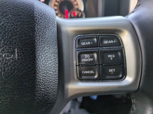 Used 2017 RAM 1500 Laramie image 22