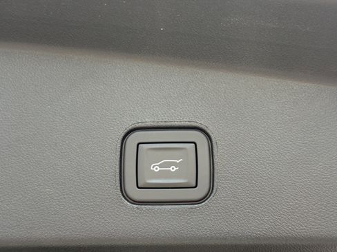 Certified 2025 Cadillac Lyriq Luxury w/ Nappa Leather Package RWD image 11
