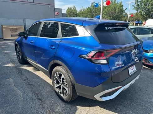 Used 2025 Kia Sportage EX FWD image 6