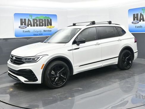 Used 2023 Volkswagen Tiguan SE R-Line FWD image 1