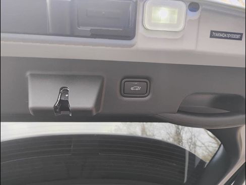 New 2025 Hyundai Ioniq 5 SEL image 15