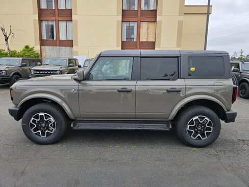 New 2026 Ford Bronco Outer Banks AWD/4WD image 2