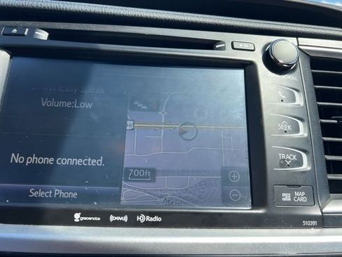 Used 2019 Toyota Highlander Limited AWD/4WD image 19