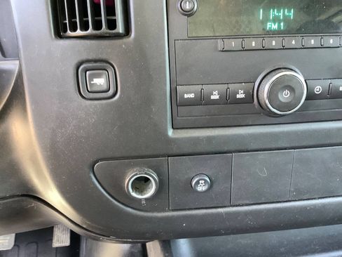 Used 2012 GMC Savana 2500 RWD image 38