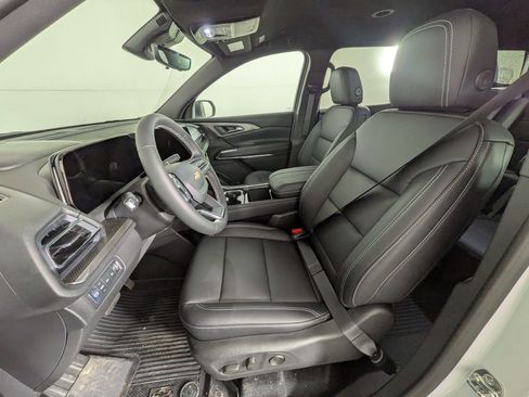 New 2026 Chevrolet Traverse LT w/ Driver Confidence Package image 16