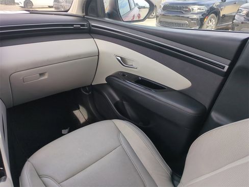 Used 2022 Hyundai Tucson SEL w/ Convenience + Premium Package image 18