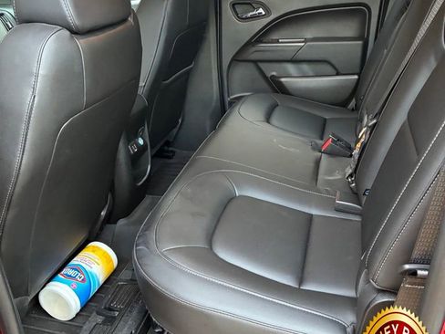 Used 2022 Chevrolet Colorado LT w/ Luxury Package image 13