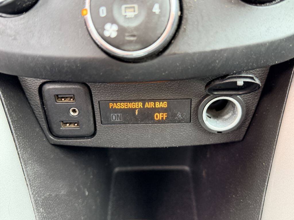 Used 2018 Chevrolet Trax LS AWD/4WD image 18