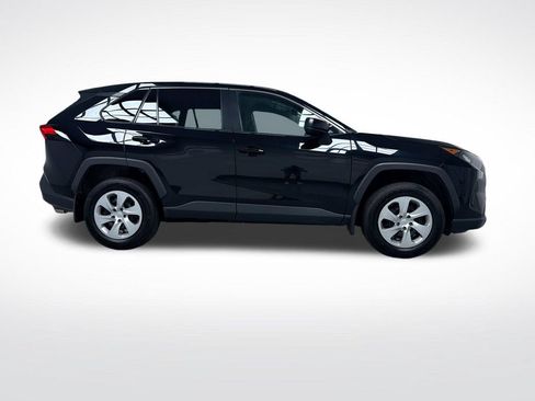 Certified 2022 Toyota RAV4 LE AWD/4WD image 11