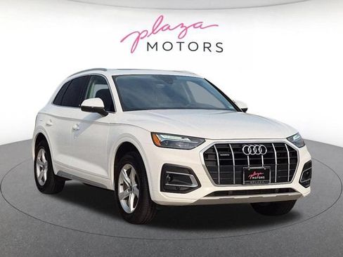 Used 2023 Audi Q5 Premium w/ Convenience Package AWD/4WD image 3