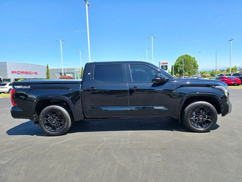 Used 2024 Toyota Tundra Platinum w/ TRD Off-Road Package AWD/4WD image 6