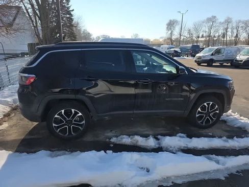 Used 2022 Jeep Compass Limited image 5