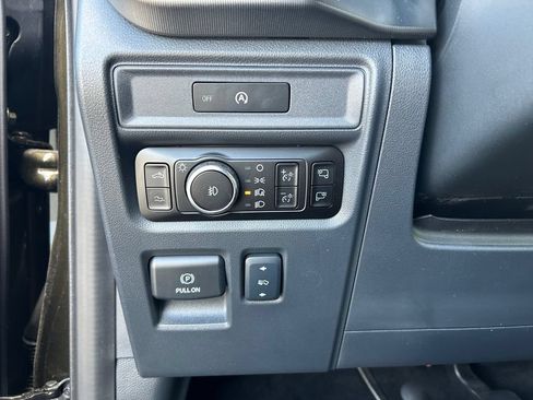 Used 2025 Ford F150 Raptor AWD/4WD image 25