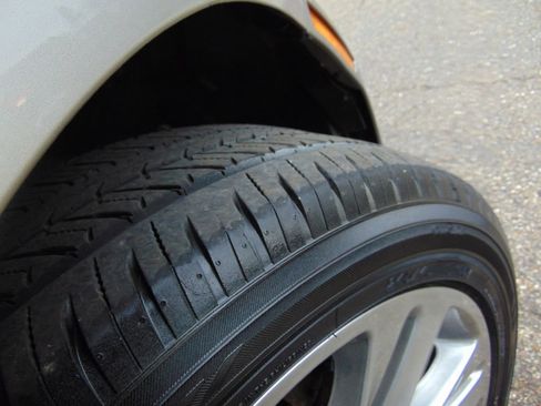 Used 2015 Lincoln MKZ Hybrid w/ Equipment Group 201A Select image 30