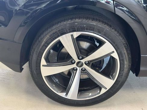 Used 2024 Audi SQ8 Prestige AWD/4WD image 7