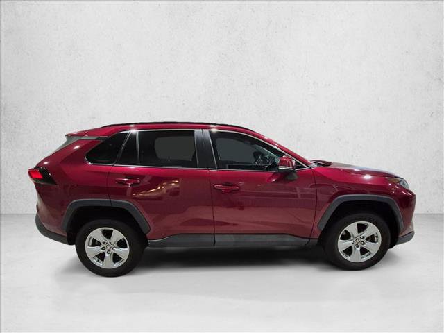 Used 2021 Toyota RAV4 XLE w/ Convenience Package FWD image 4