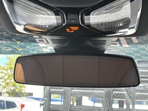 Used 2022 BMW 330i Sedan w/ Driving Assistance Package RWD image 32