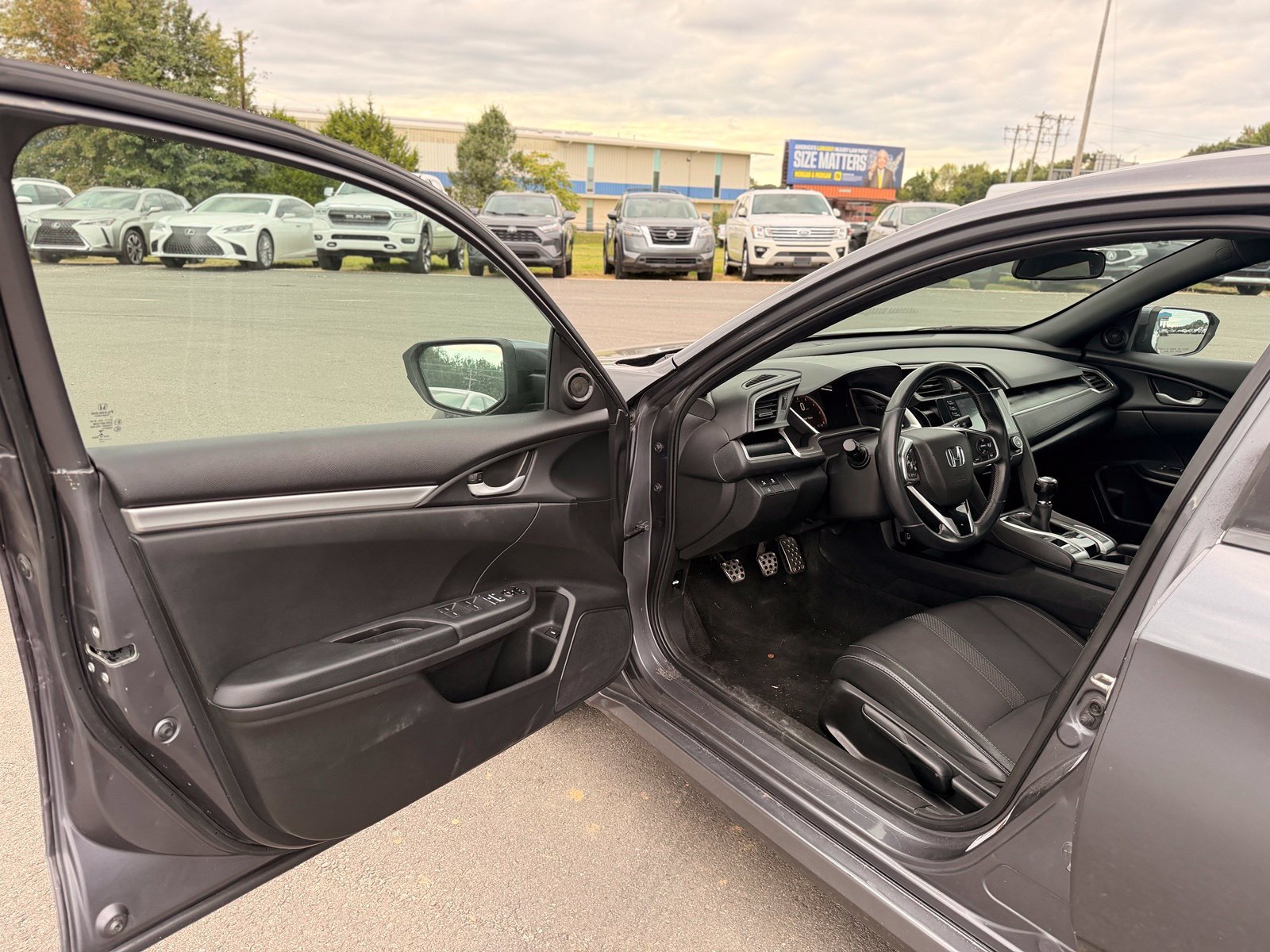 Used 2020 Honda Civic Sport image 11
