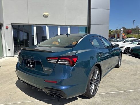 Used 2024 Maserati Ghibli Trofeo image 8