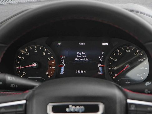 Used 2022 Jeep Compass Trailhawk w/ Sun and Sound Group AWD/4WD image 19