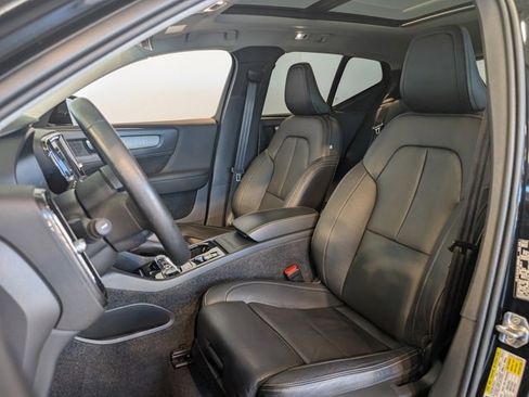 Used 2020 Volvo XC40 T5 Inscription image 13