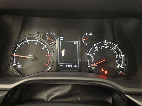 Used 2022 Toyota 4Runner SR5 RWD image 20