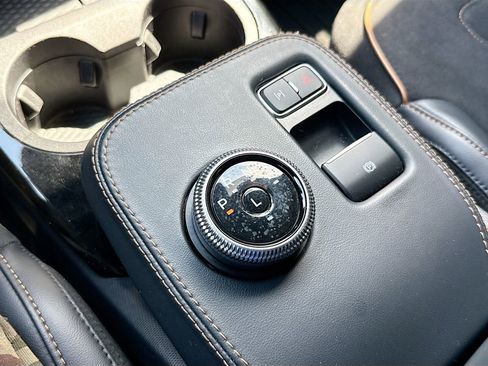 Used 2021 Ford Mustang Mach-E GT image 18