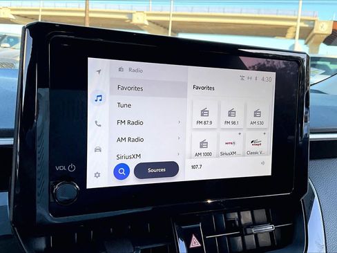 Used 2024 Toyota Corolla LE image 30