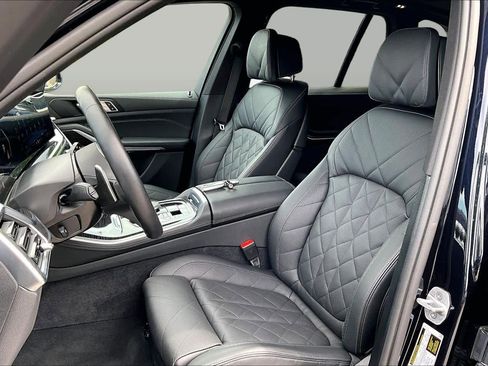 Used 2026 BMW X5 sDrive40i w/ M Sport Package RWD image 7