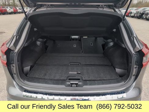 Used 2020 Nissan Rogue Sport SV w/ All-Weather Package AWD/4WD image 22