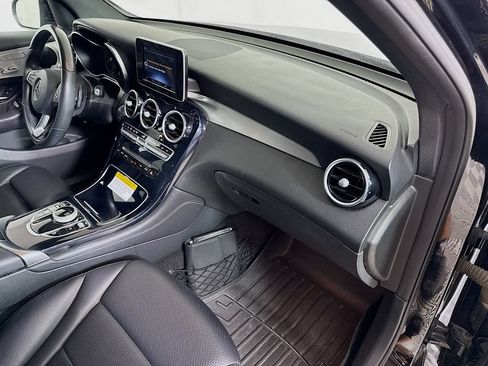 Used 2017 Mercedes-Benz GLC 300 image 30