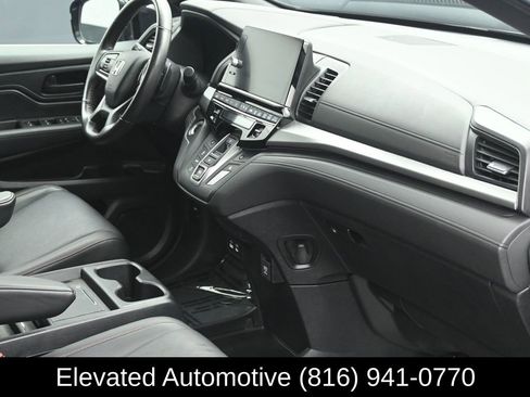 Used 2025 Honda Odyssey Sport-L image 6