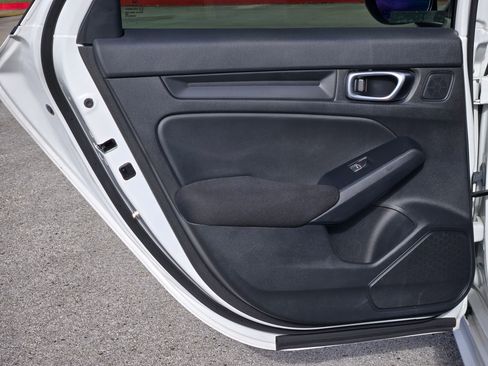 Used 2024 Honda Civic Sport image 15