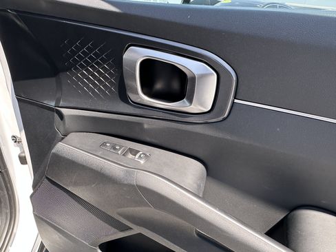Certified 2026 Kia Sorento S w/ S Panoramic Sunroof Package FWD image 18
