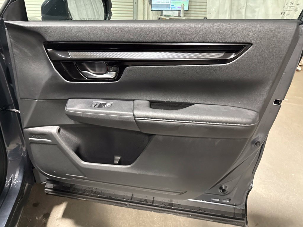 Used 2025 Honda CR-V EX-L image 10