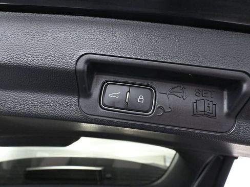 Used 2023 Ford Explorer 4WD image 41