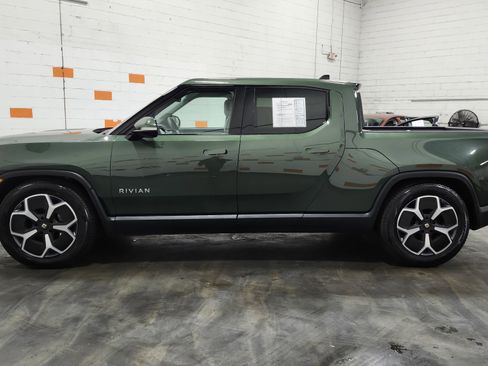 Used 2023 Rivian R1T Adventure image 15