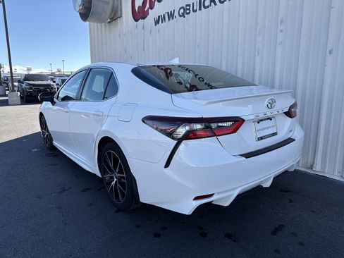 Used 2023 Toyota Camry SE w/ Convenience Package image 8