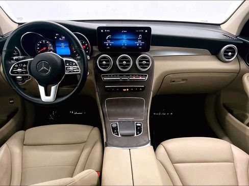 Used 2020 Mercedes-Benz GLC 300 image 18