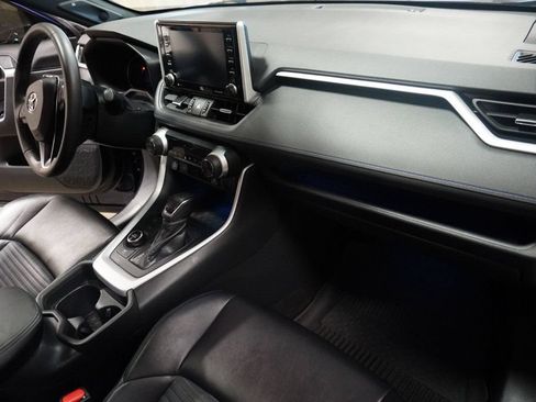 Used 2020 Toyota RAV4 XSE w/ All Weather Liner Package AWD/4WD image 10