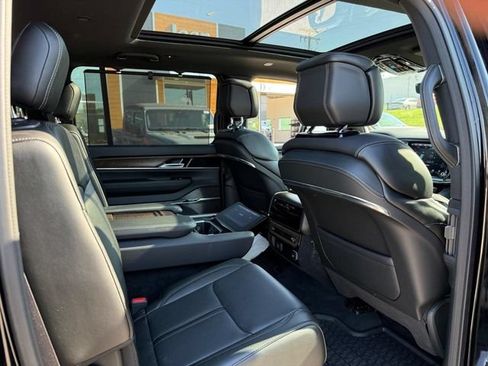 New 2024 Jeep Grand Wagoneer Series I w/ HD Trailer Tow Package AWD/4WD image 14