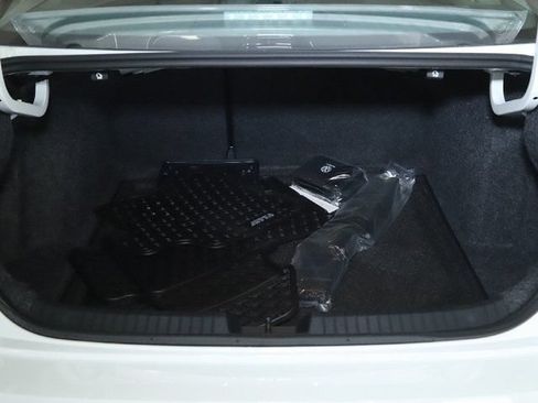 Certified 2024 Volkswagen Jetta S FWD image 29